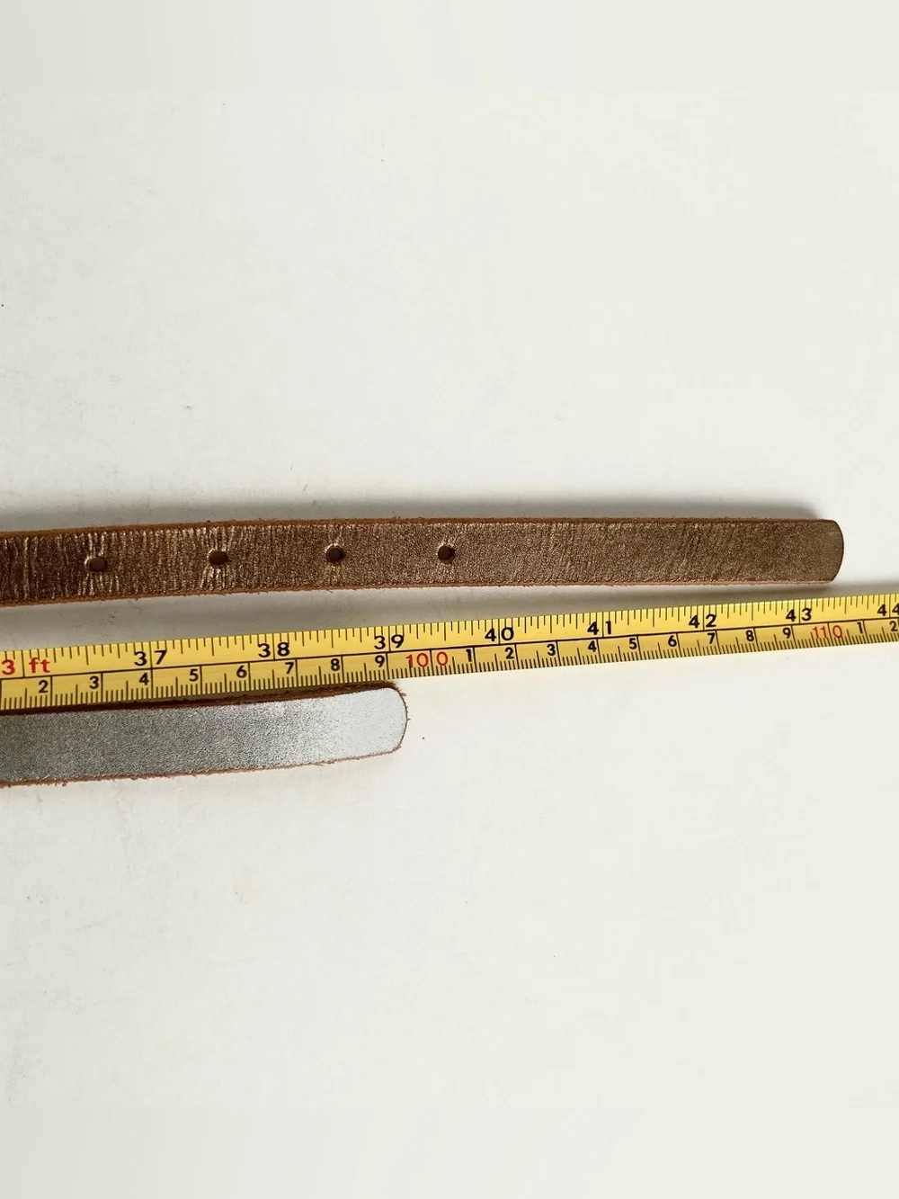 2 x Gap metallic leather belt